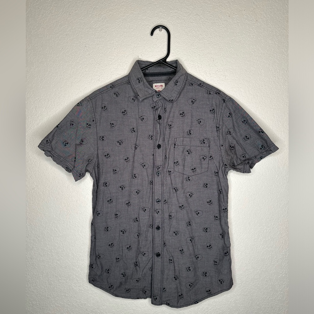 Gray Mossimo Button Up with Skulls